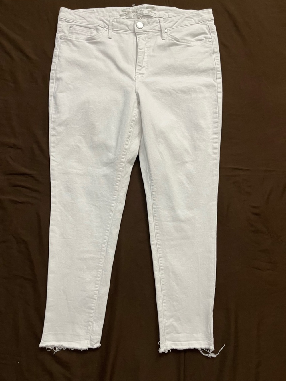 Seven7 White Ankle Crop Skinny Jeans size 16